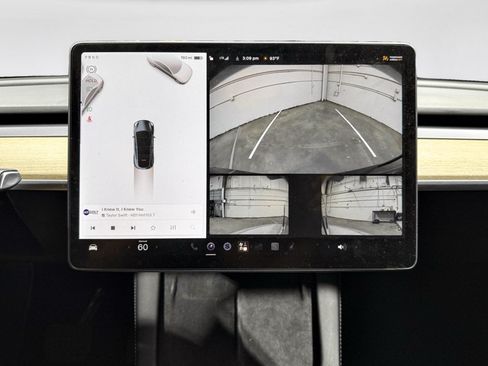 Used 2022 Tesla Model Y Long Range AWD/4WD image 13