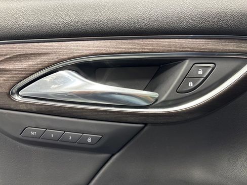 Used 2023 Buick Envision Avenir AWD/4WD image 43