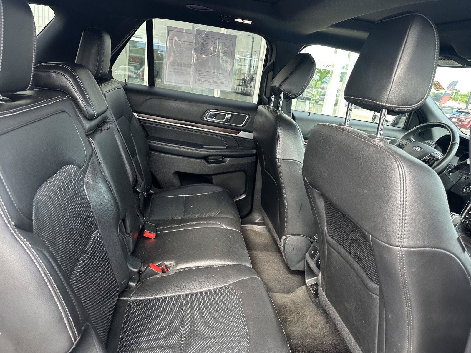 Used 2018 Ford Explorer Limited AWD/4WD image 26