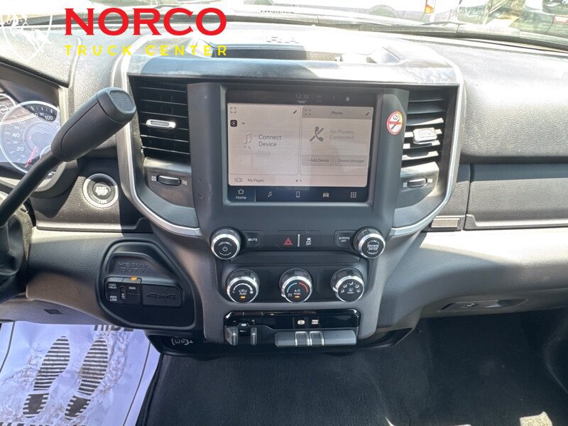 Used 2024 RAM 2500 Big Horn AWD/4WD image 21