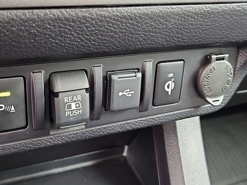 Used 2023 Toyota Tacoma TRD Sport w/ Technology Package image 24