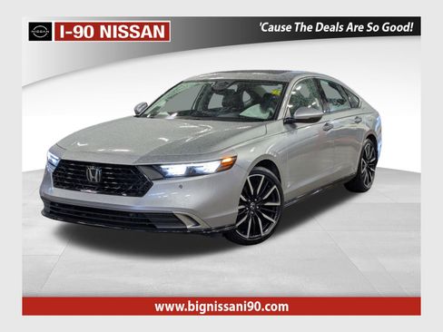 Used 2024 Honda Accord Touring image 1