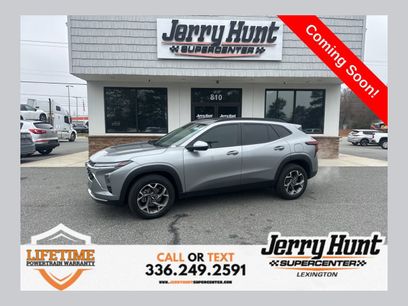 Used 2025 Chevrolet Trax LT w/ Sunroof Package