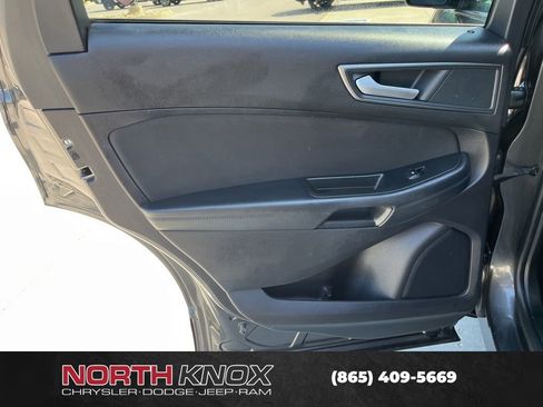 Used 2019 Ford Edge SE FWD image 14
