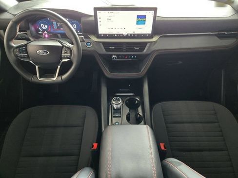 Used 2025 Ford Explorer ST-Line RWD image 29