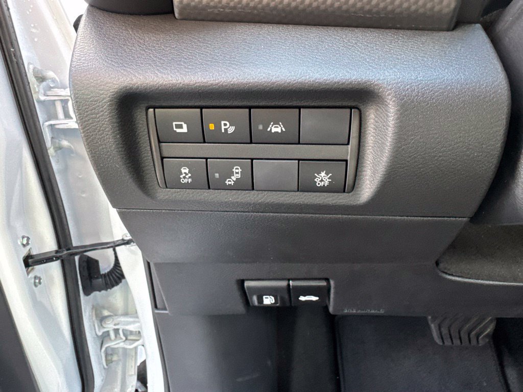 Used 2025 Nissan Kicks Play S FWD image 19