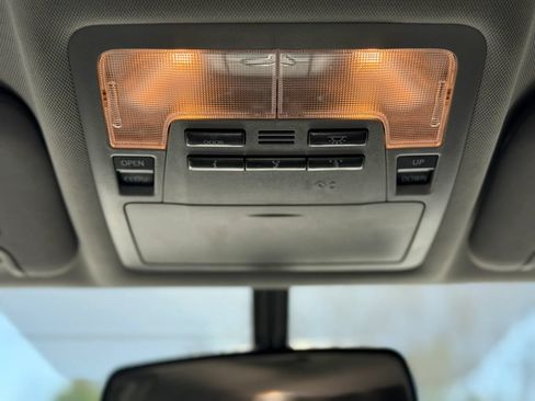 Used 2016 Toyota Highlander XLE AWD/4WD image 22