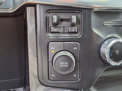 Used 2022 Ford F150 Lariat w/ Equipment Group 502A High image 31