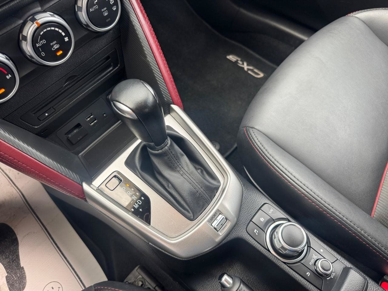 Used 2018 MAZDA CX-3 Touring AWD/4WD image 16