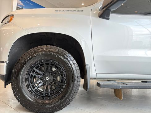 Used 2019 Chevrolet Silverado 1500 RST w/ True North Edition AWD/4WD image 10