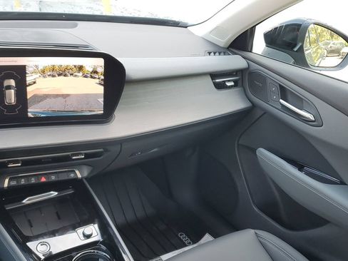 New 2026 Audi Q3 quattro 2.0T AWD/4WD image 19