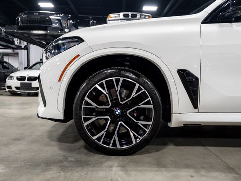 Used 2022 BMW X5 M w/ Competition Package 2 image 3