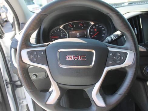 Used 2023 GMC Terrain SLE w/ Driver Convenience Package image 20