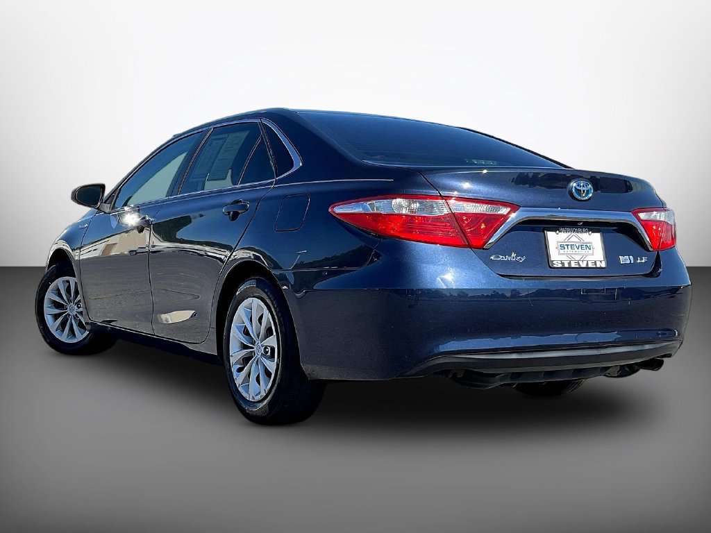 Used 2017 Toyota Camry LE FWD image 4