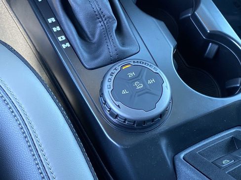 New 2025 Ford Bronco Outer Banks image 27