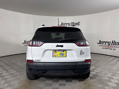 Used 2022 Jeep Cherokee Latitude w/ Sun & Sound Group AWD/4WD image 5