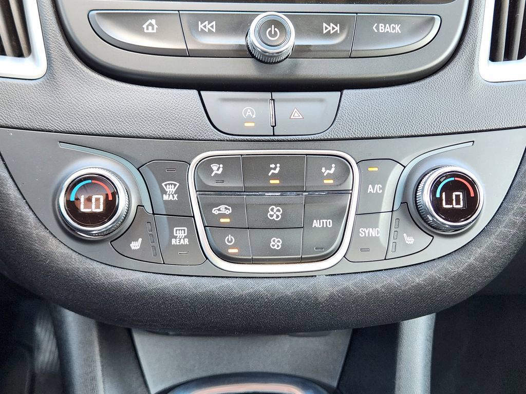 Certified 2024 Chevrolet Malibu LT FWD image 20