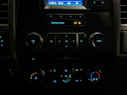 Used 2017 Ford F250 XL w/ Power Equipment Group AWD/4WD image 10