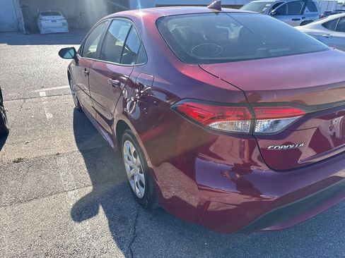 Used 2022 Toyota Corolla LE image 8