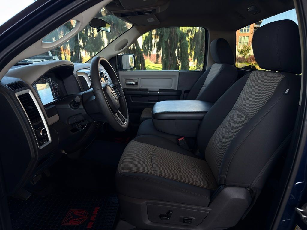 Used 2012 RAM 1500 Classic SLT w/ Popular Equipment Group AWD/4WD image 17