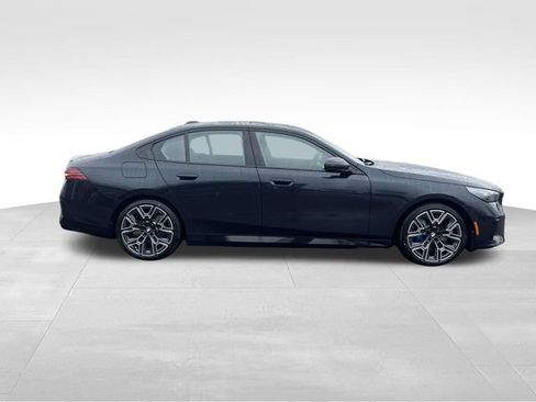 New 2026 BMW i5 eDrive40 w/ M Sport Package AWD/4WD image 2