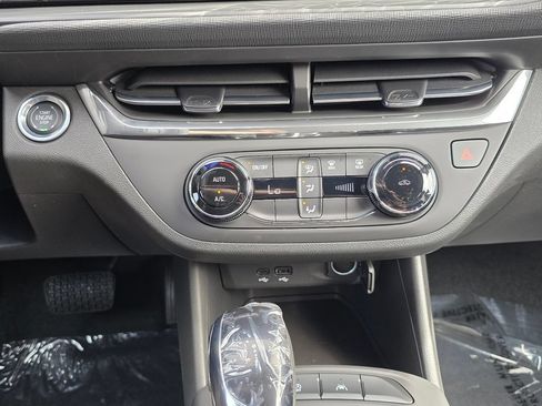 New 2026 Buick Envista Preferred FWD image 21