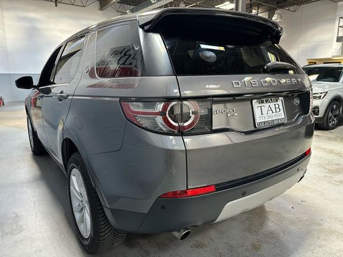 Used 2019 Land Rover Discovery Sport HSE AWD/4WD image 5