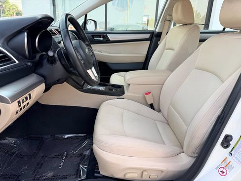 Used 2015 Subaru Legacy 2.5i Premium w/ Moonroof Package AWD/4WD image 12