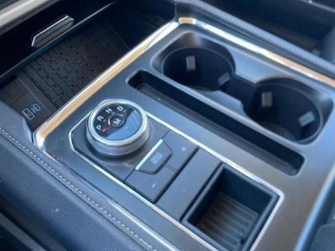 Used 2024 Ford Expedition Max XLT image 20