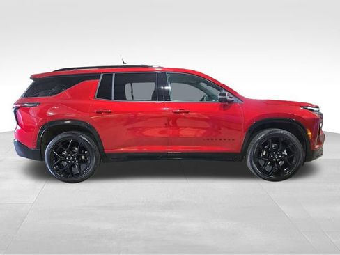 Used 2024 Chevrolet Traverse RS AWD/4WD image 13