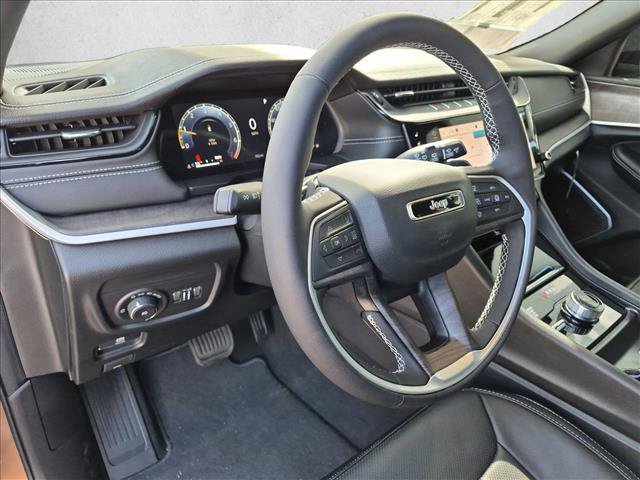 New 2026 Jeep Grand Cherokee Limited AWD/4WD image 3