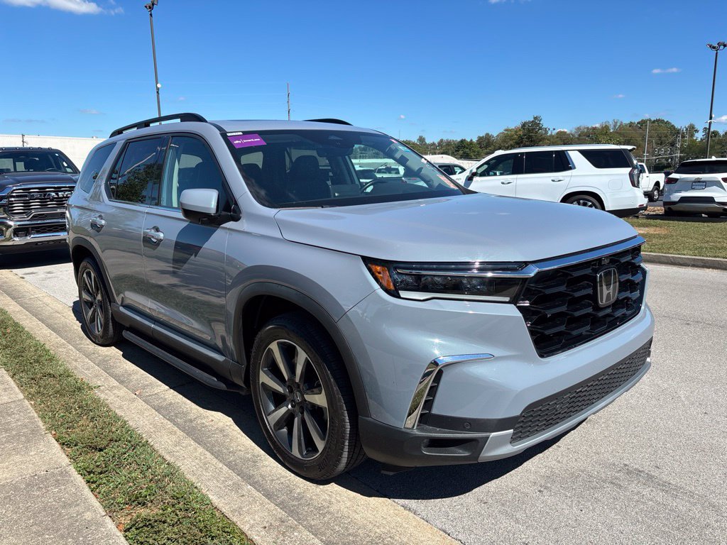 Used 2024 Honda Pilot Elite image 2