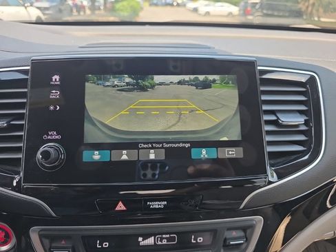 Used 2020 Honda Pilot Elite image 21