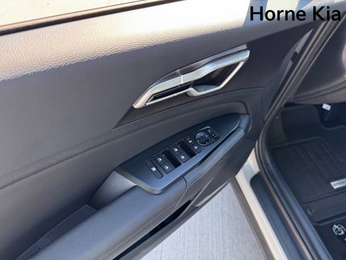 New 2026 Kia Sportage EX w/ EX Panorama Roof Package image 11