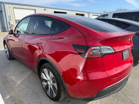 Used 2020 Tesla Model Y Long Range image 4