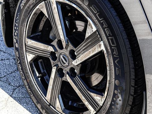 Used 2024 Nissan Sentra SV w/ All-Weather Package FWD image 8