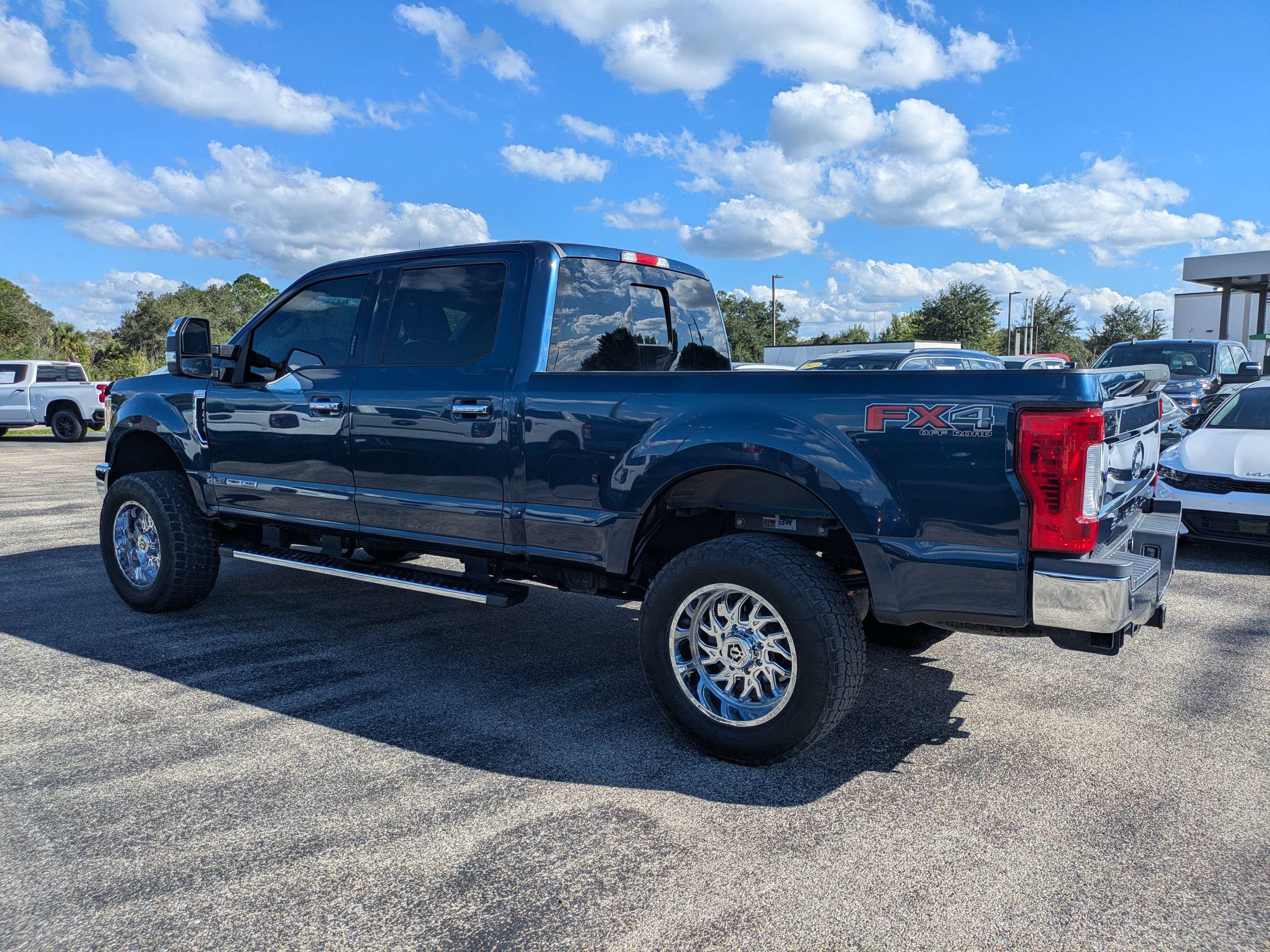 Used 2017 Ford F250 4x4 Crew Cab Super Duty image 7