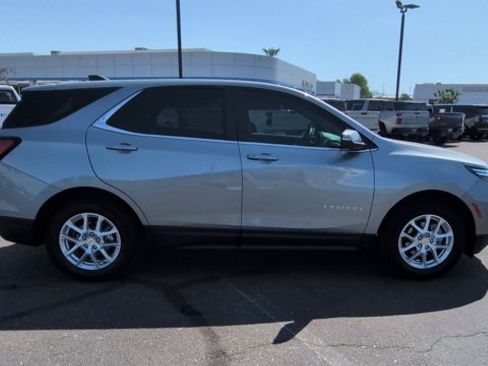 Certified 2023 Chevrolet Equinox LT FWD image 9