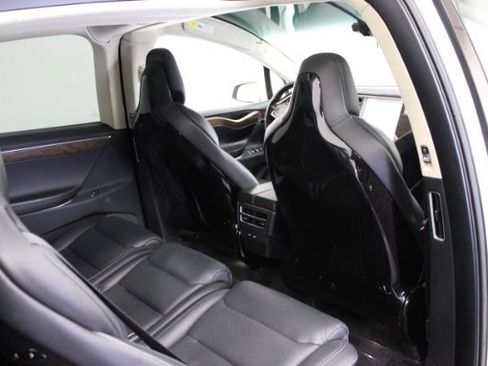 Used 2016 Tesla Model X 90D AWD/4WD image 24