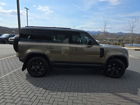 Certified 2025 Land Rover Defender 110 S image 4