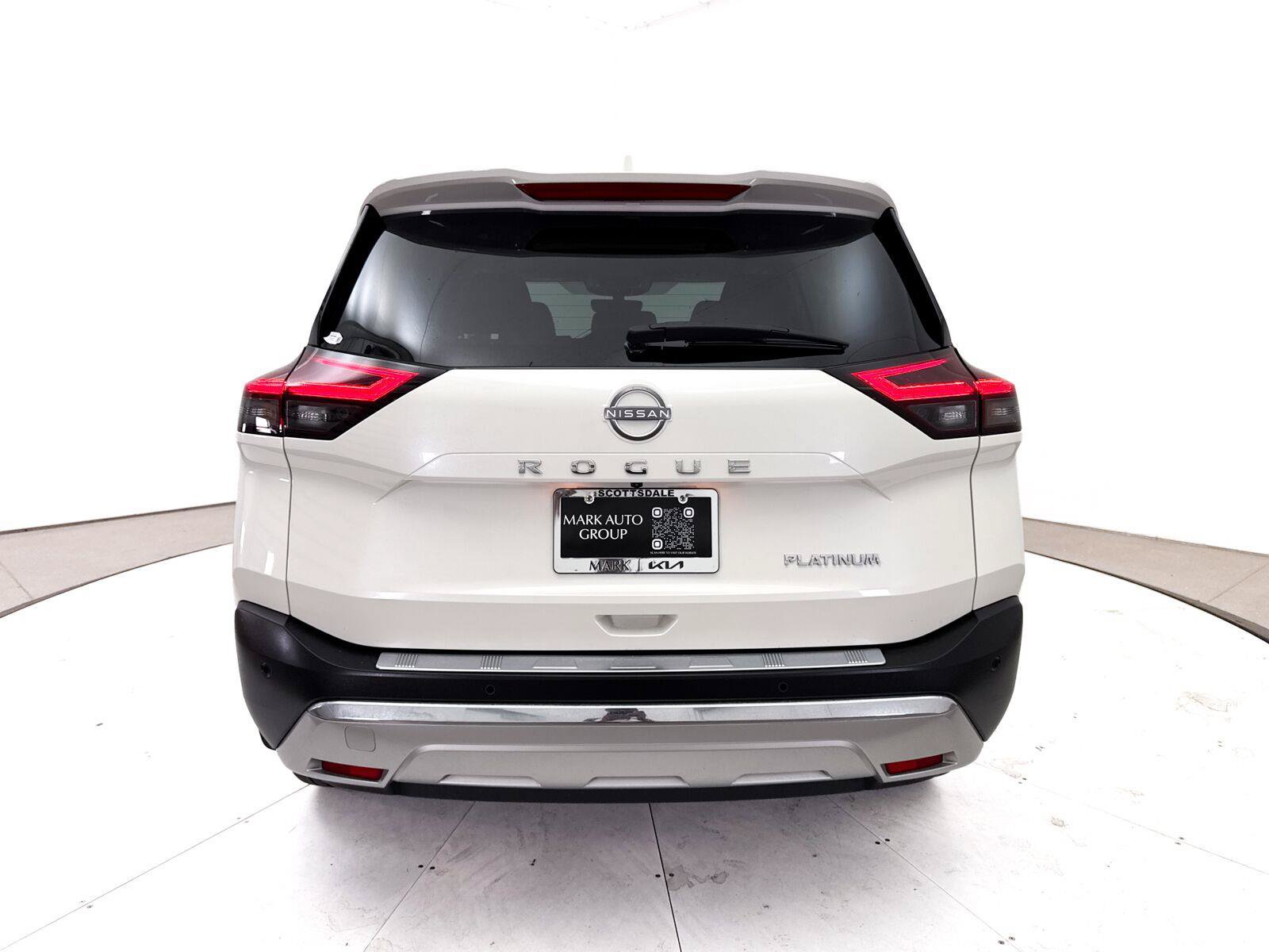 Used 2023 Nissan Rogue Platinum w/ Platinum Premium Package FWD image 17
