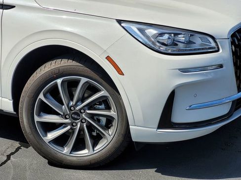 New 2025 Lincoln Corsair Grand Touring w/ Equipment Group 302A image 5