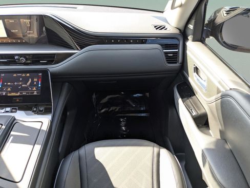 Used 2025 INFINITI QX80 Sensory w/ Exterior Package image 12