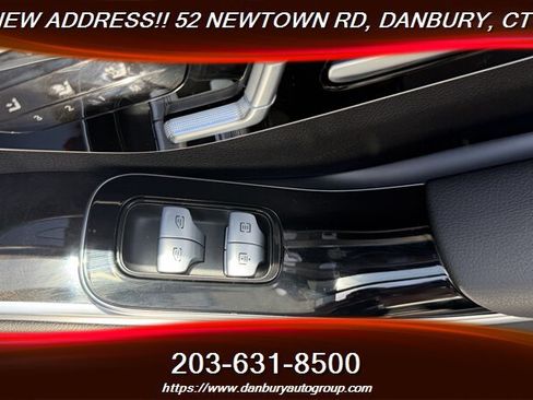 Used 2023 Mercedes-Benz S 500 4MATIC w/ Warmth & Comfort Package image 43