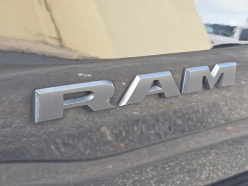 Used 2021 RAM 1500 Big Horn RWD image 32