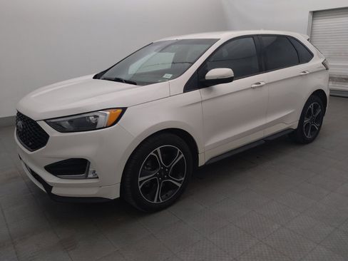 Used 2019 Ford Edge ST w/ Convenience Package AWD/4WD image 2
