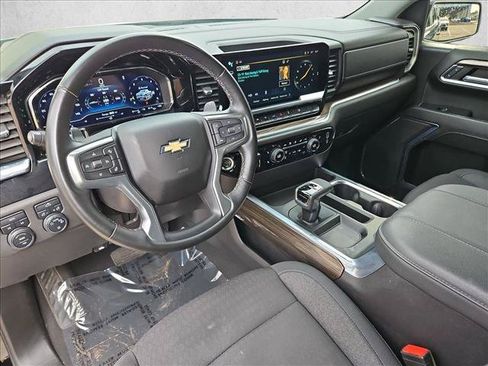 Certified 2024 Chevrolet Silverado 1500 LT AWD/4WD image 13