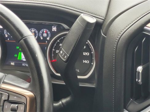 Used 2022 Chevrolet Silverado 2500 High Country w/ Z71 Off-Road Package image 24