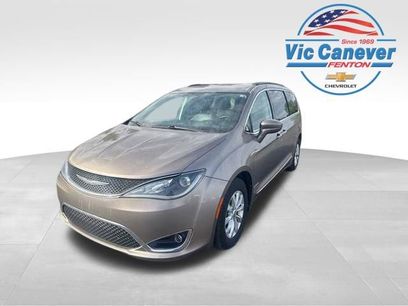 Used 2017 Chrysler Pacifica Touring-L