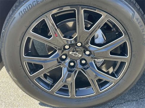 Used 2023 Chevrolet Tahoe High Country image 15